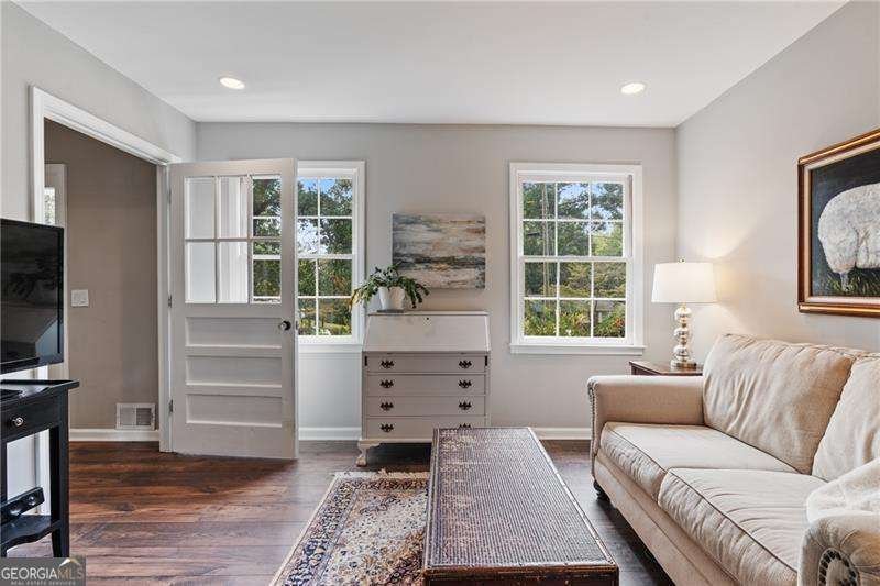 3510 Hickory View Drive Marietta - 23