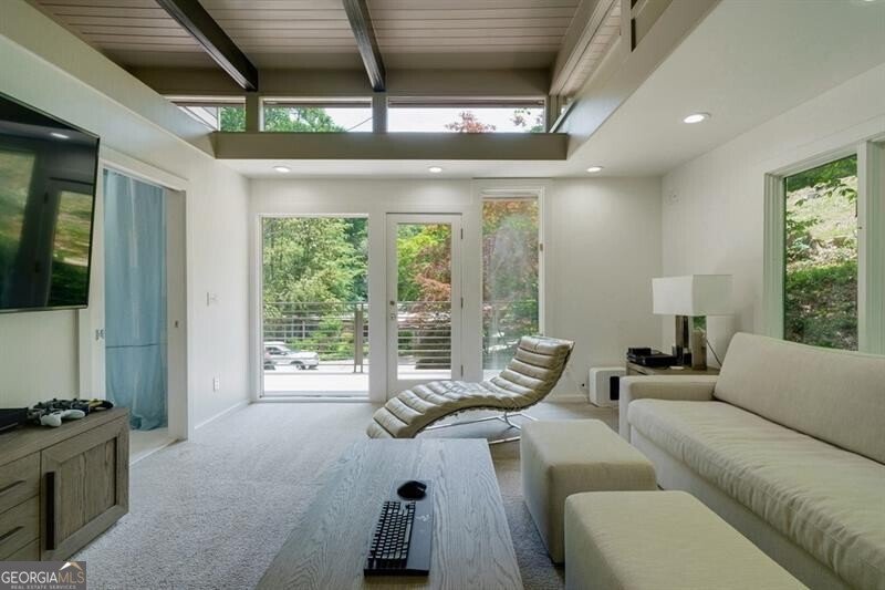 465 Hillside Drive Atlanta - 17