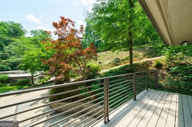 465 Hillside Drive Atlanta - 22
