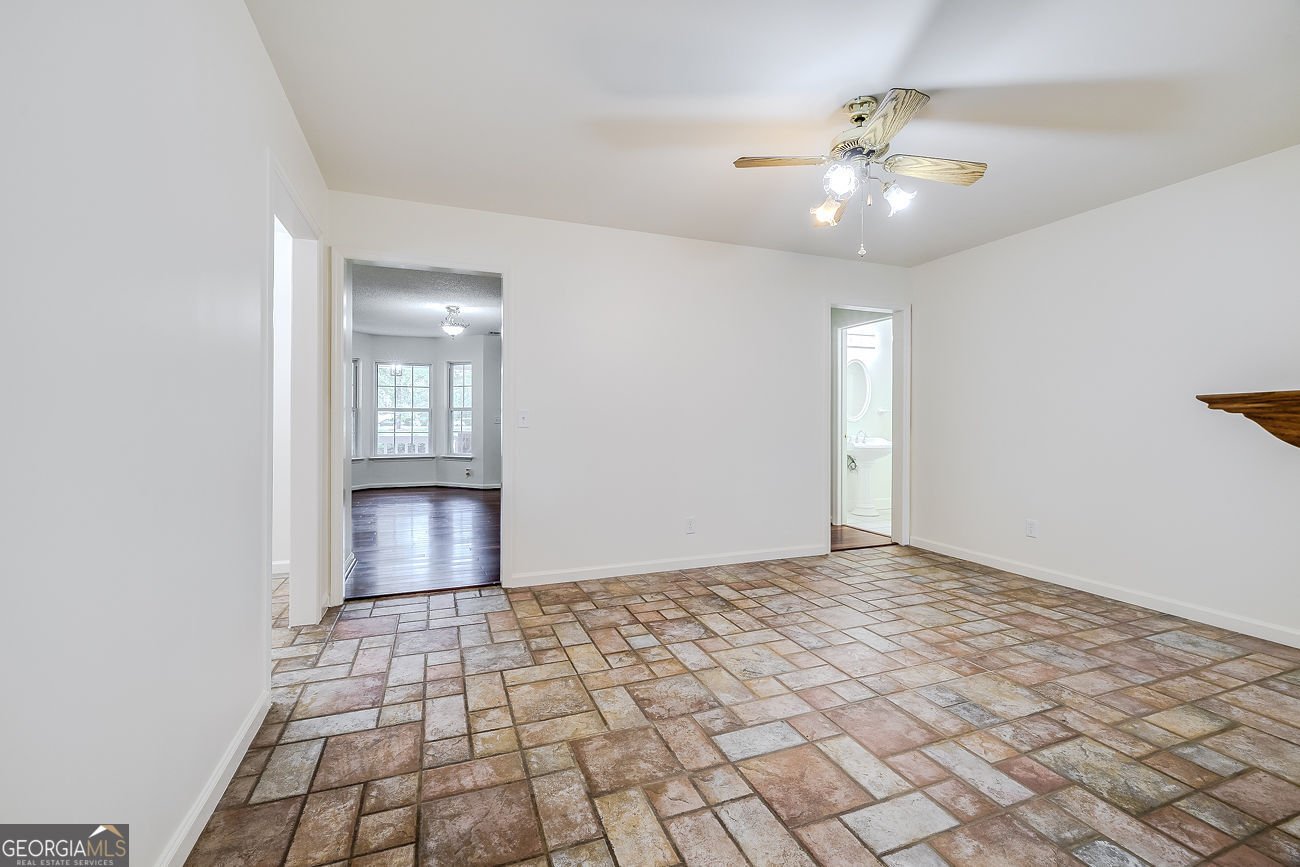 250 Interstate Circle Bloomingdale - 13