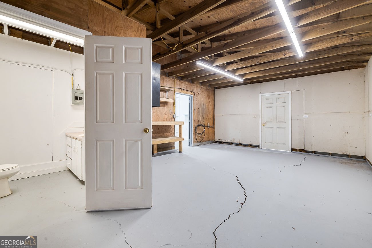 250 Interstate Circle Bloomingdale - 52