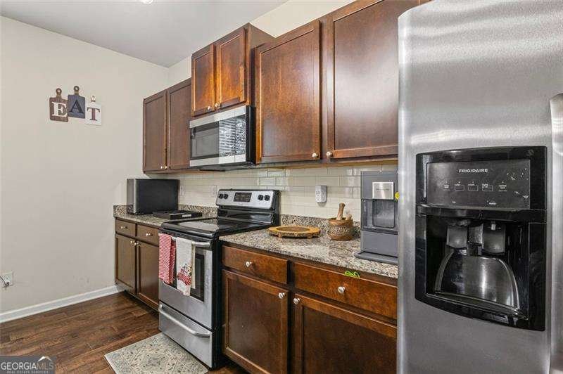 8553 BRAYLEN MANOR Drive Douglasville - 16
