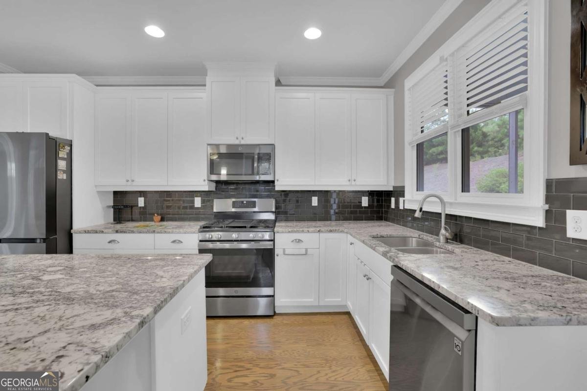 1820 Grand Oaks Lane Woodstock - 27