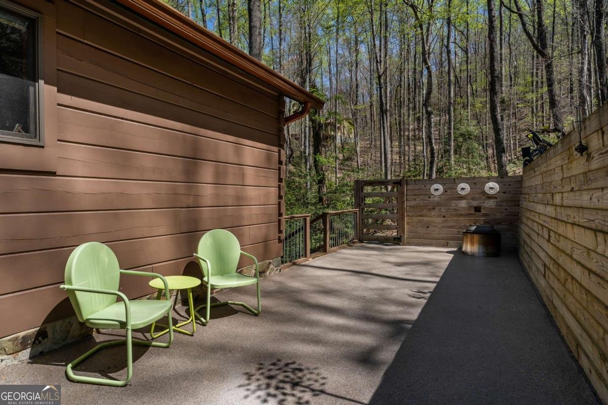 266 Chimney Rock Road Cherry Log - 26