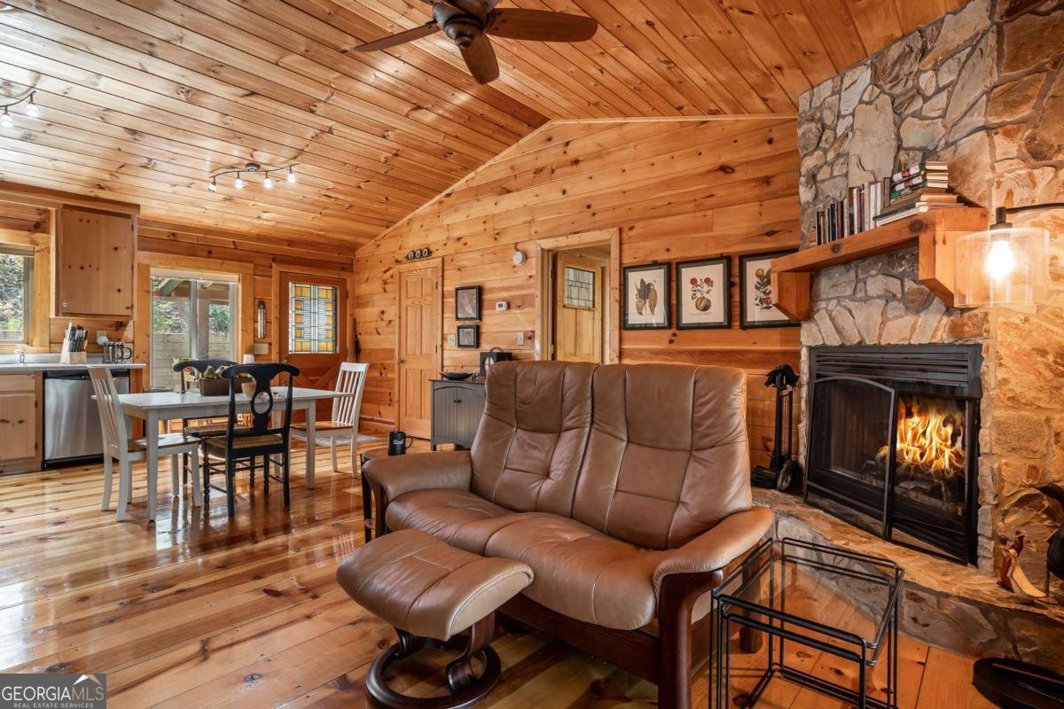 266 Chimney Rock Road Cherry Log - 36