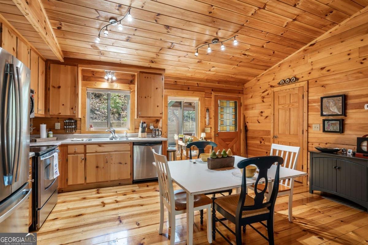 266 Chimney Rock Road Cherry Log - 39