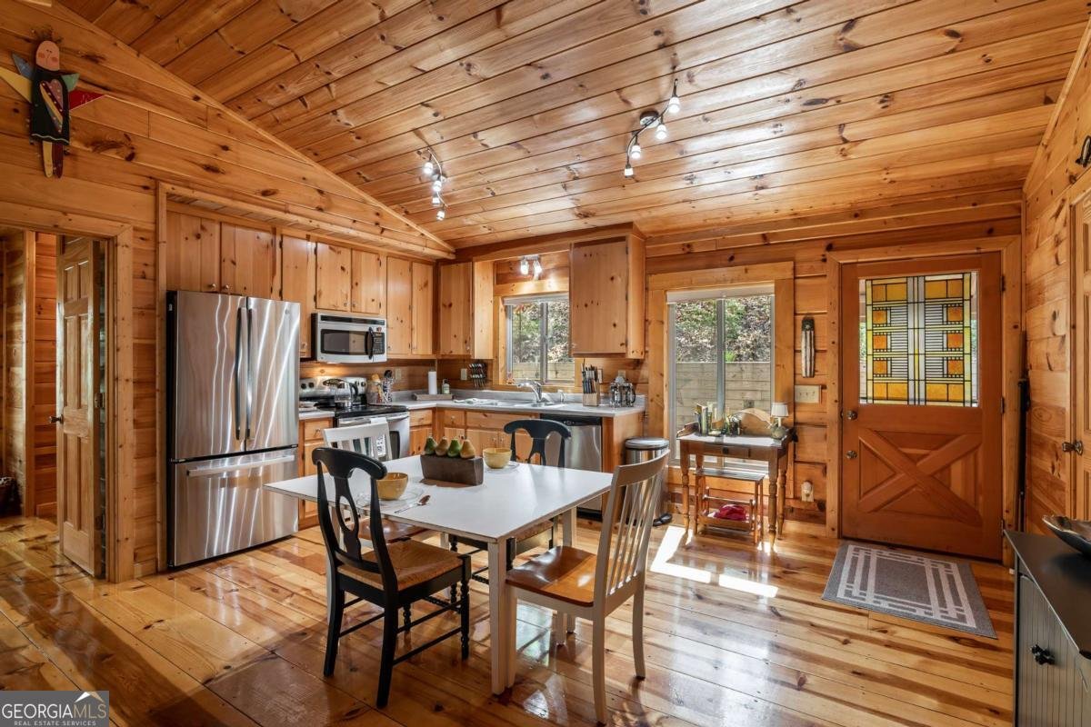 266 Chimney Rock Road Cherry Log - 6