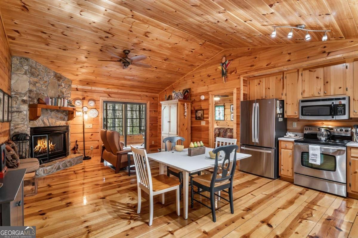 266 Chimney Rock Road Cherry Log - 7