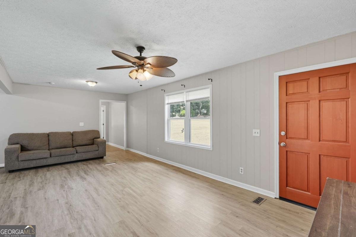 260 Oak Circle Hull - 6