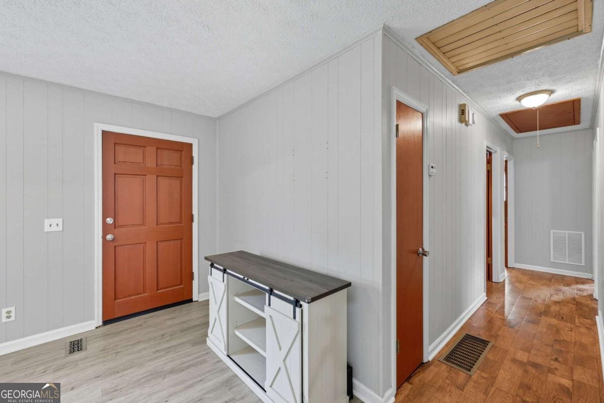 260 Oak Circle Hull - 7