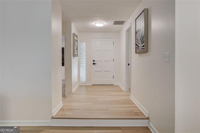 282 Park Ridge Court Riverdale - 3