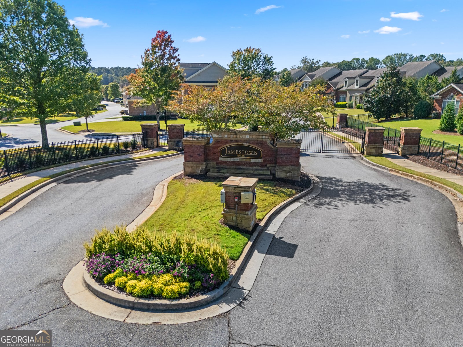 7535 Jamestown Drive Alpharetta - 27