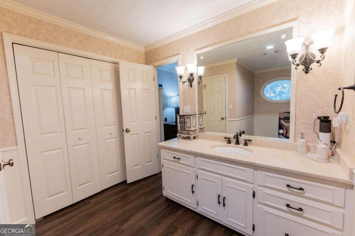 5027 Castlewood Drive Lilburn - 25