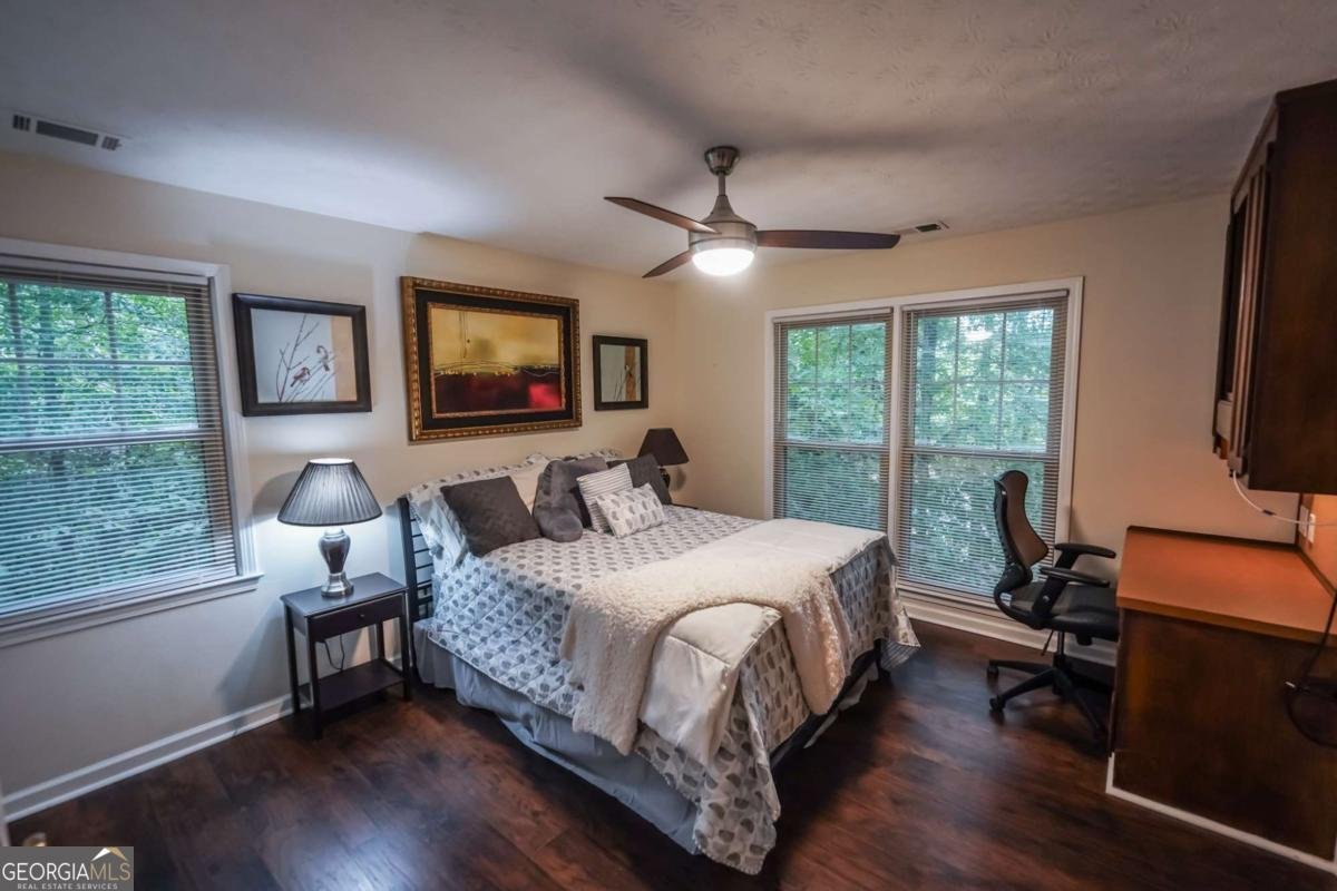 5027 Castlewood Drive Lilburn - 28