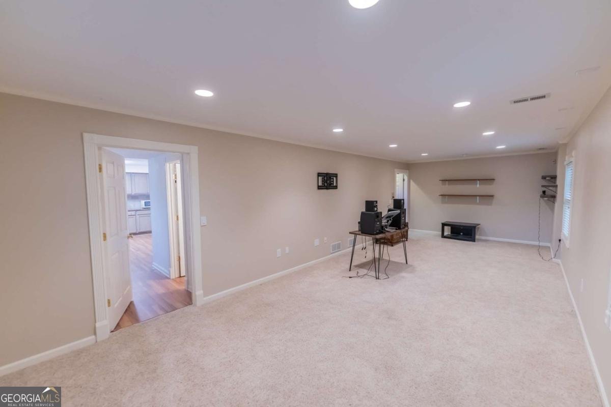 5027 Castlewood Drive Lilburn - 41