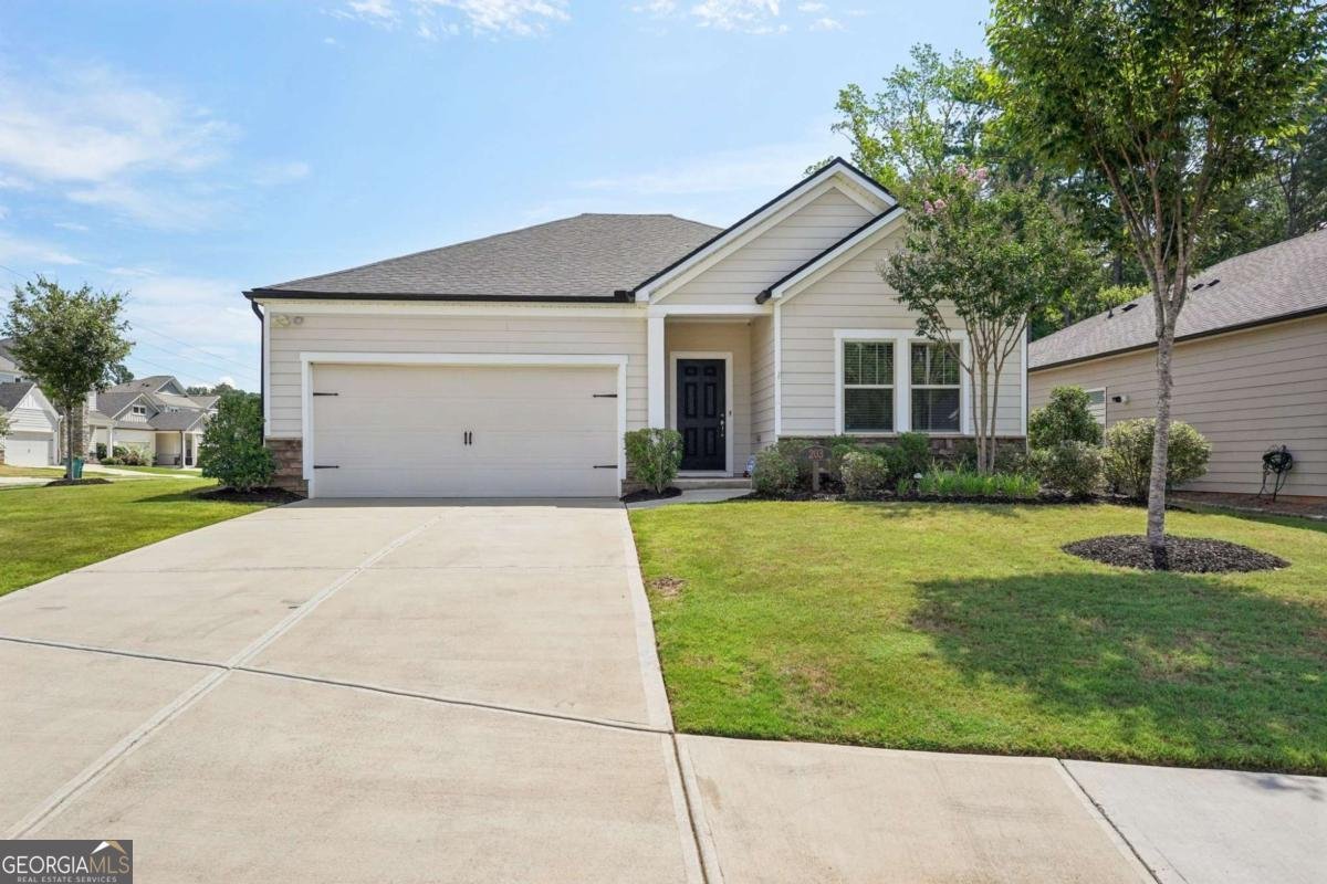 203 Neese Farm Drive Woodstock - 1