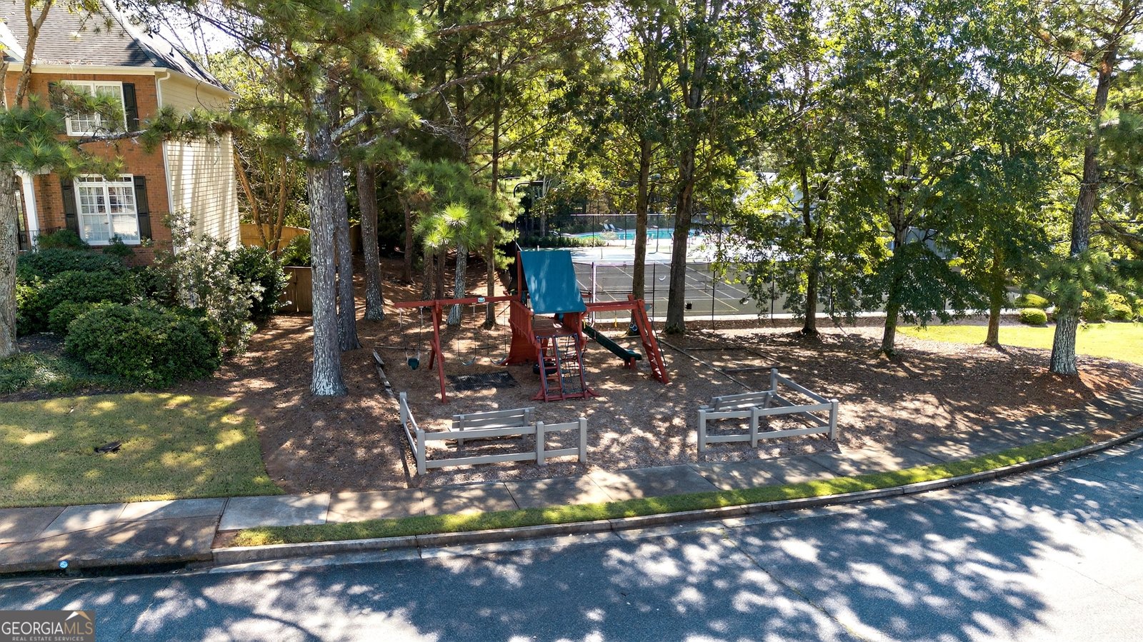 12350 Clairmonte Avenue Alpharetta - 27