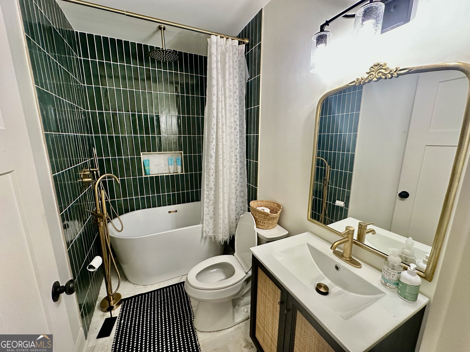 775 Ridgewood Avenue Gainesville - 37