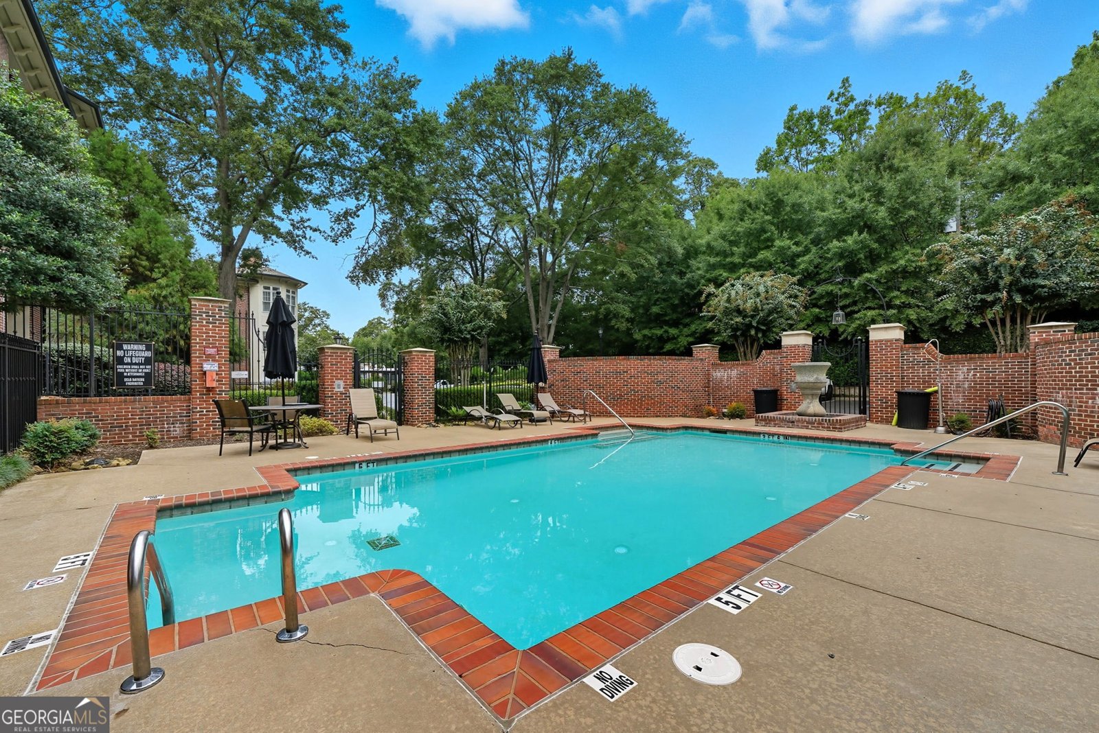 825 Highland Lane Atlanta - 40