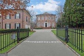 4084 Peachtree Dunwoody Road Atlanta - 2