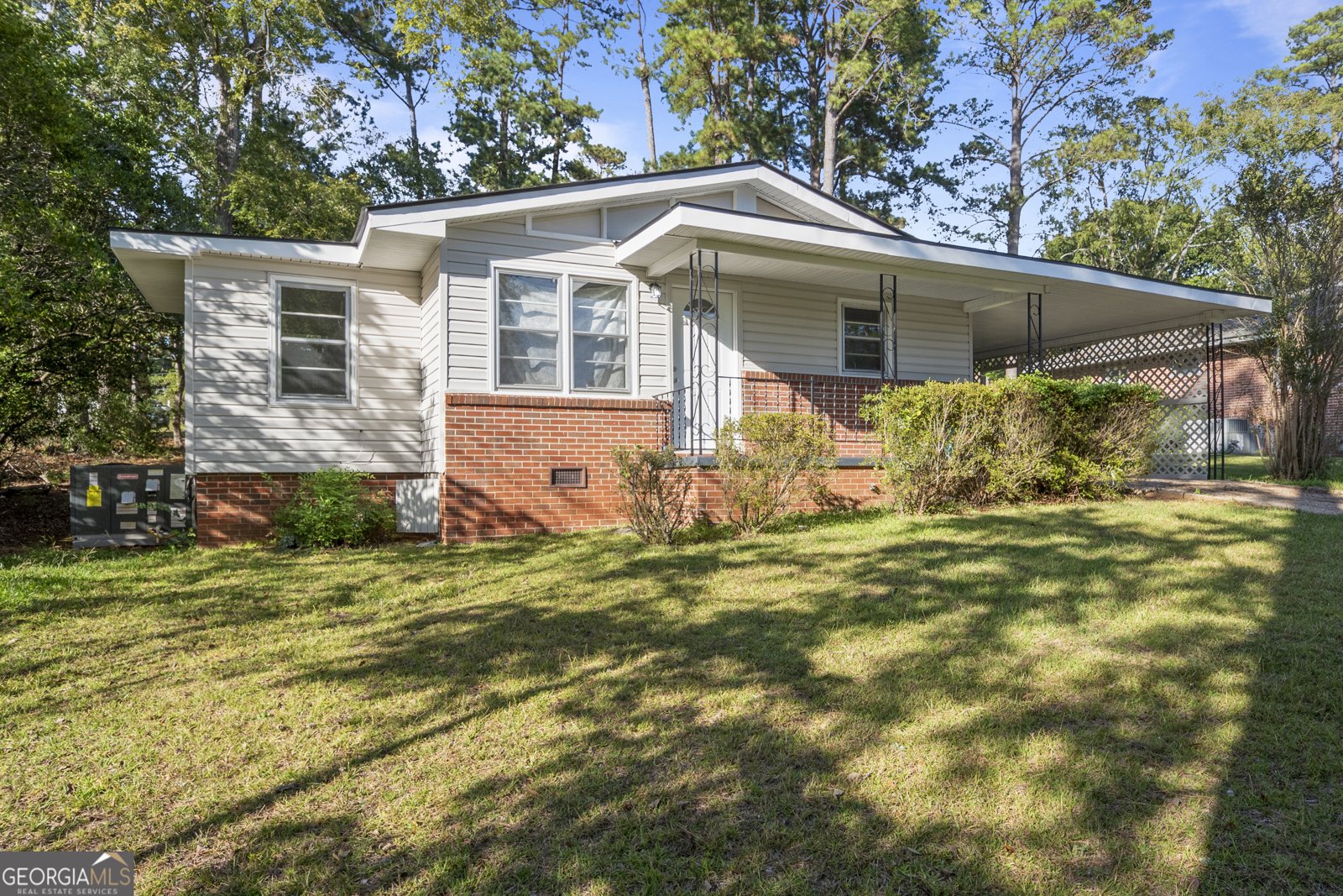 202 Chilton Cresent Lagrange - 2
