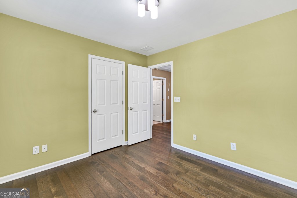 5008 Bethpage Drive Suwanee - 23