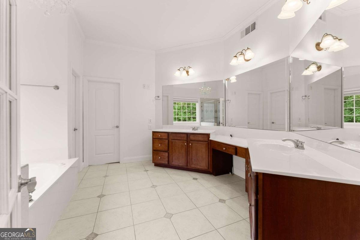 3498 Hickory Lake Drive Gainesville - 32