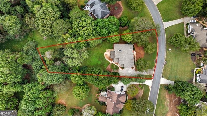 822 Lakeglen Drive Suwanee - 1