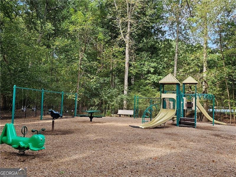 822 Lakeglen Drive Suwanee - 11