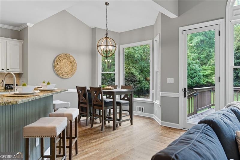 822 Lakeglen Drive Suwanee - 20