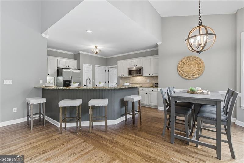 822 Lakeglen Drive Suwanee - 21