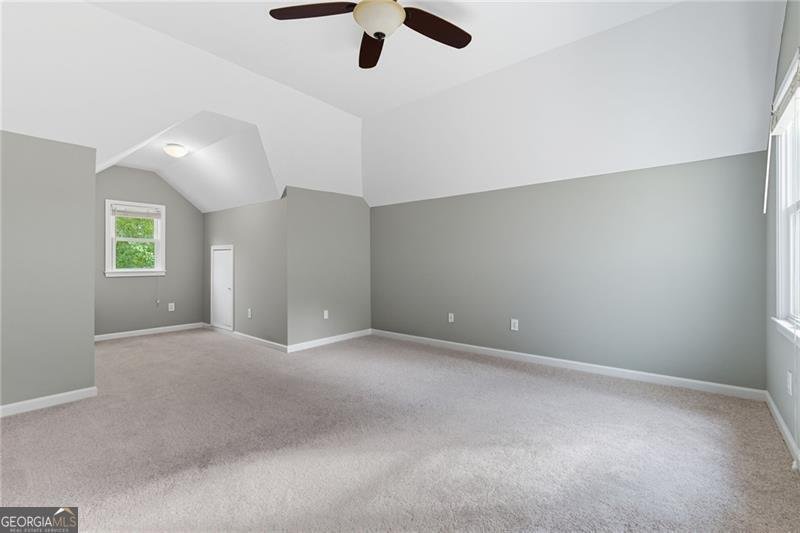 822 Lakeglen Drive Suwanee - 34