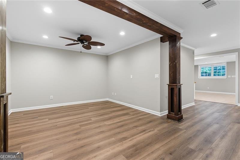 822 Lakeglen Drive Suwanee - 37