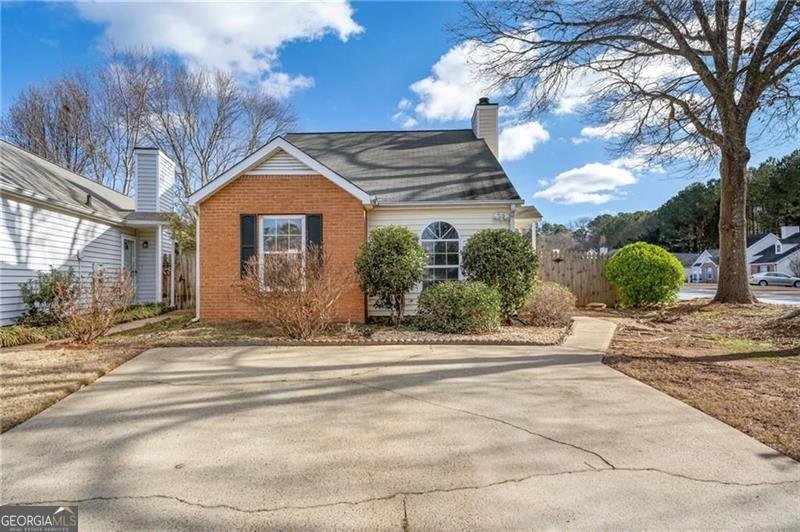 2025 Brittania Circle Woodstock - 1
