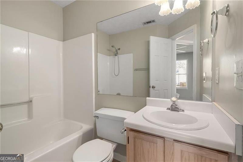 2025 Brittania Circle Woodstock - 21