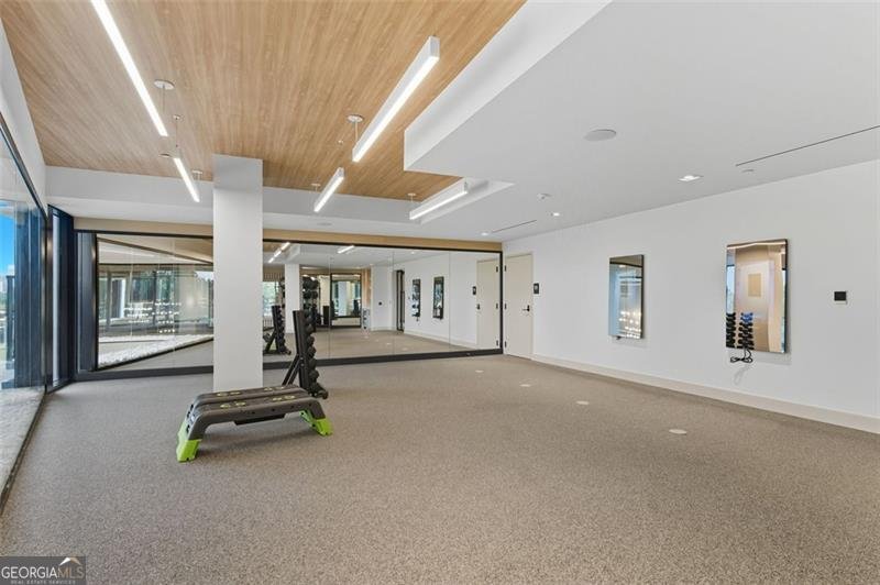 2425 PEACHTREE Road Atlanta - 20