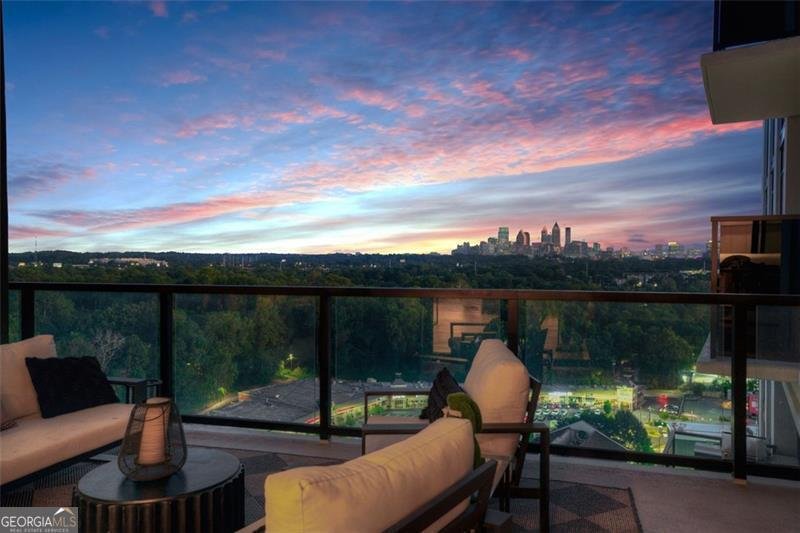 2425 PEACHTREE Road Atlanta - 27