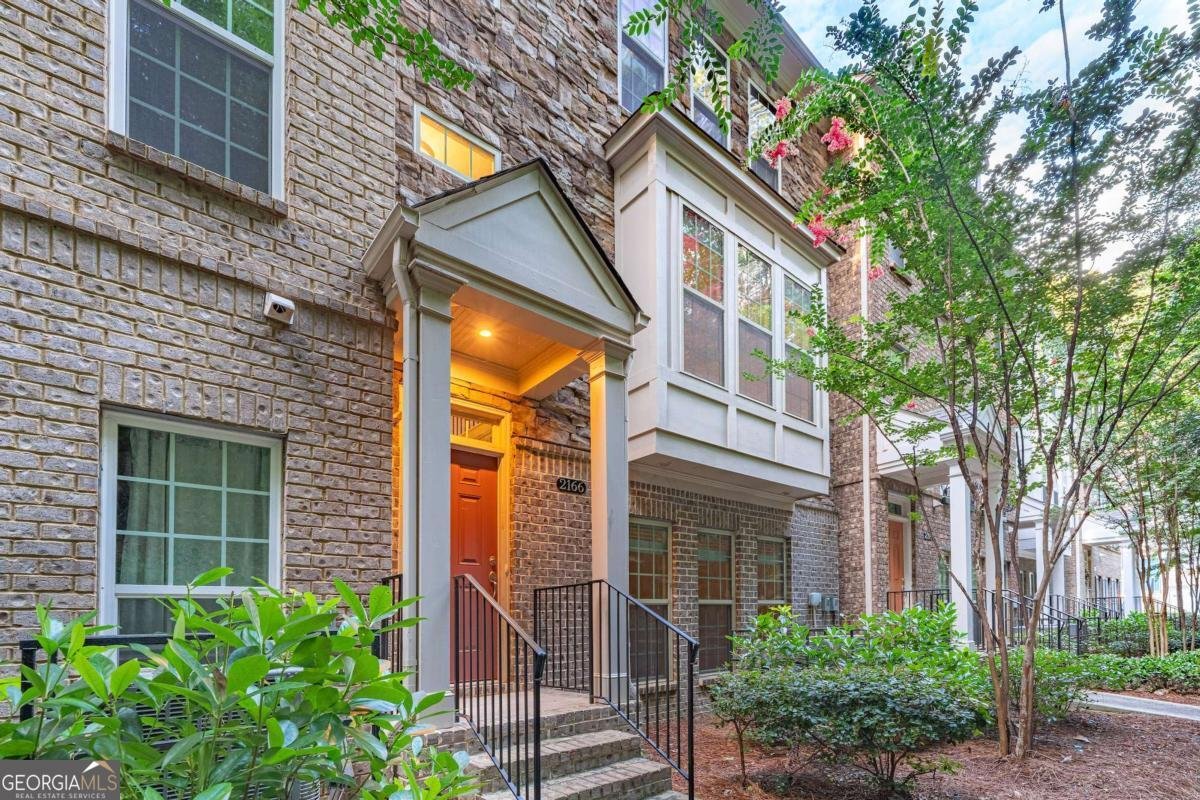 2166 Rock Creek Park Decatur - 1