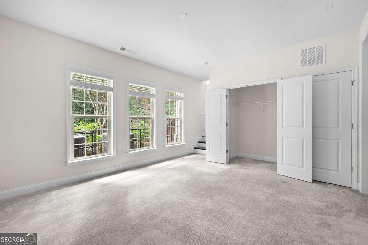 2166 Rock Creek Park Decatur - 37