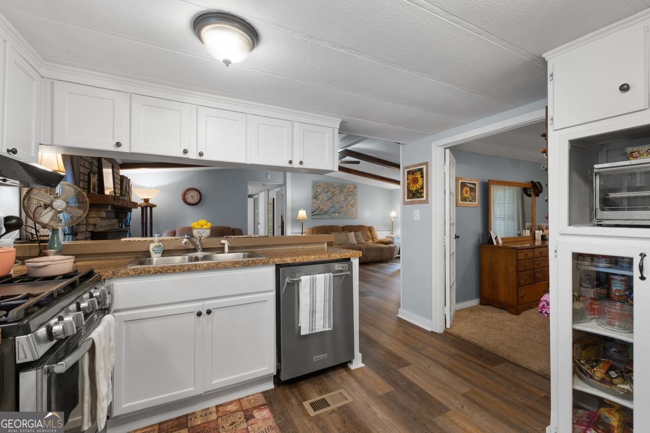 49 BAGWELL Road Dawsonville - 17