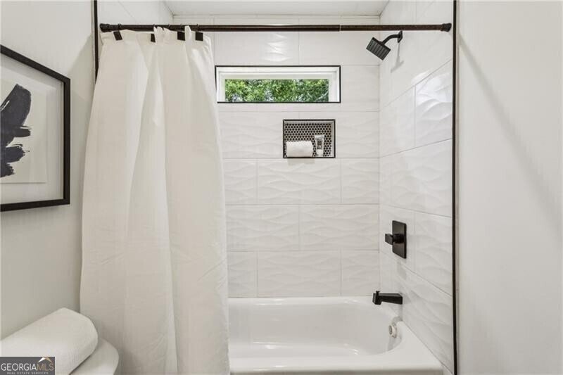 1533 Willowbrook Drive Atlanta - 25