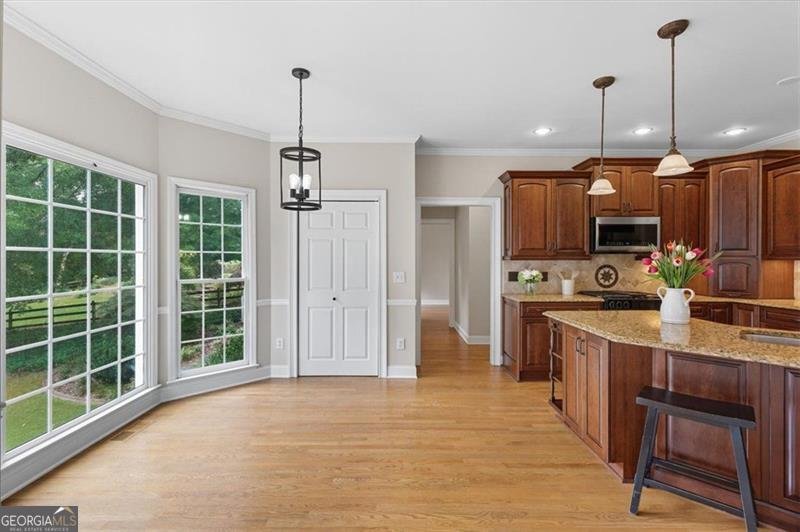 1042 AVERY CREEK woodstock - 26