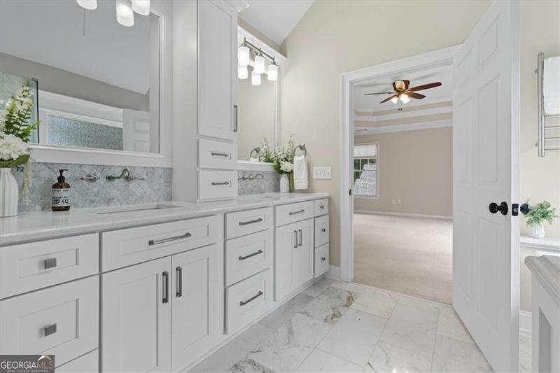 1042 AVERY CREEK woodstock - 39