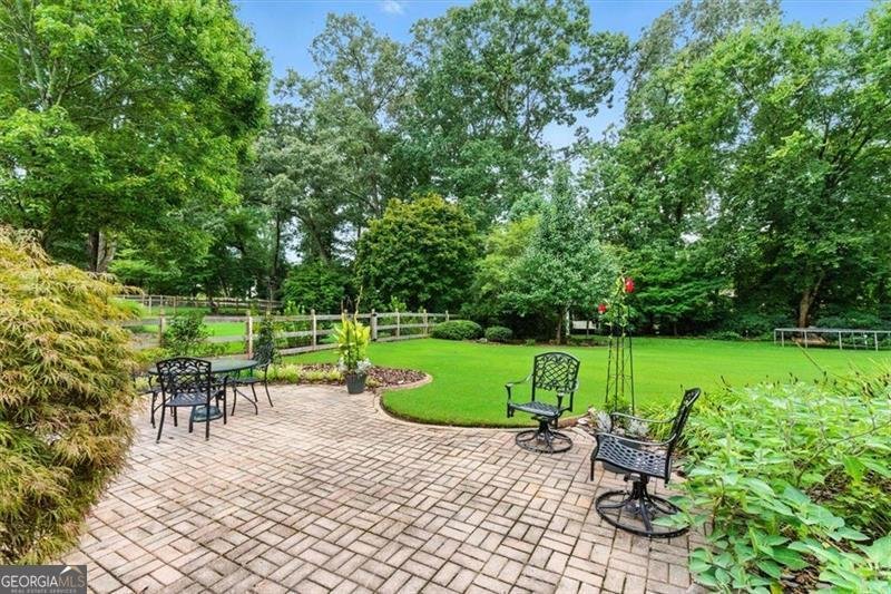 1042 AVERY CREEK woodstock - 4