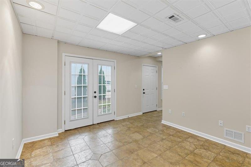 1042 AVERY CREEK woodstock - 50