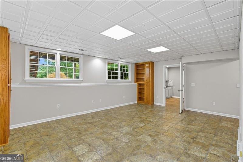 1042 AVERY CREEK woodstock - 52