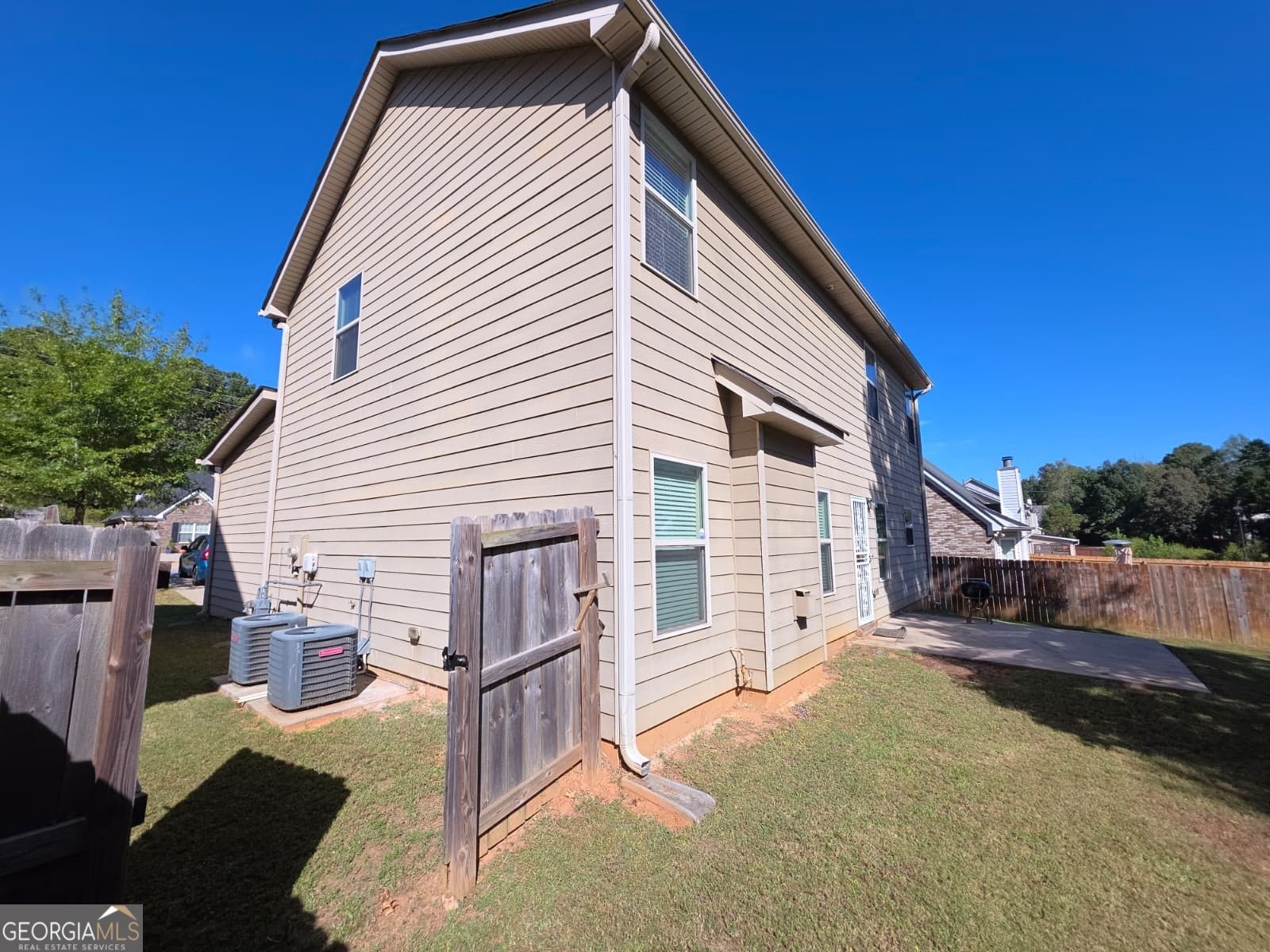 4111 Village Crossing Circle Ellenwood - 37
