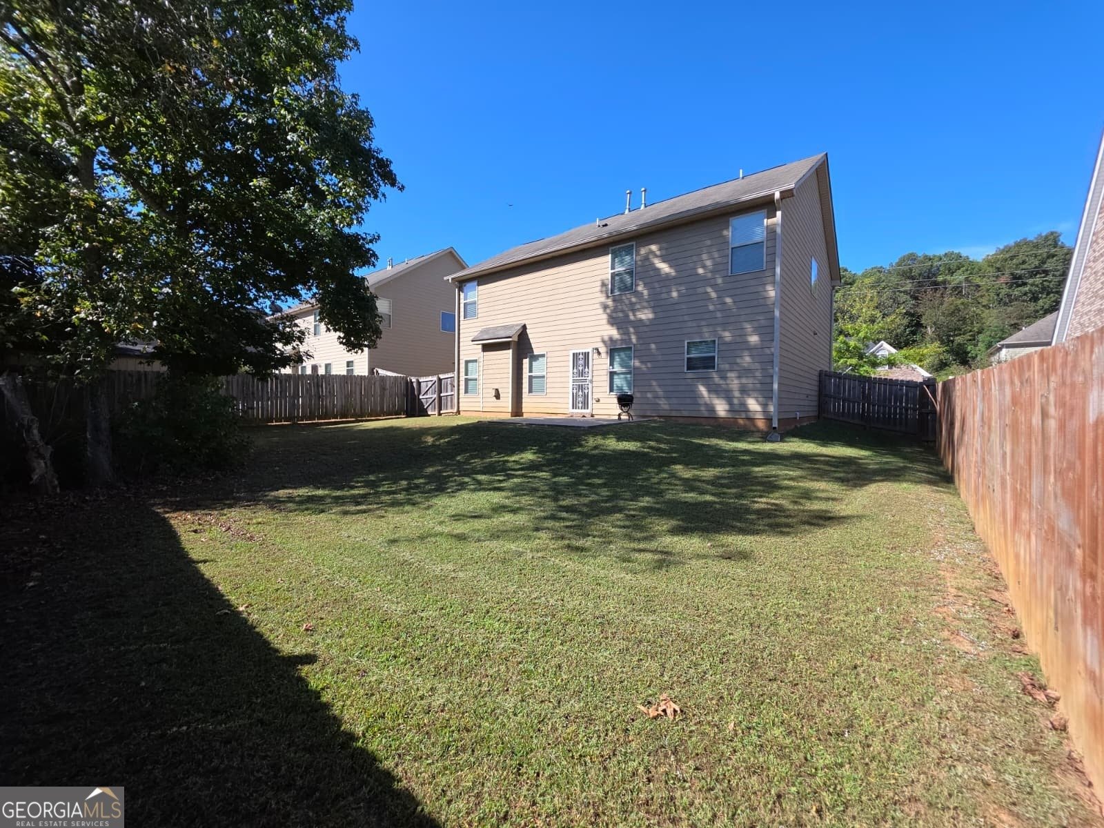 4111 Village Crossing Circle Ellenwood - 38