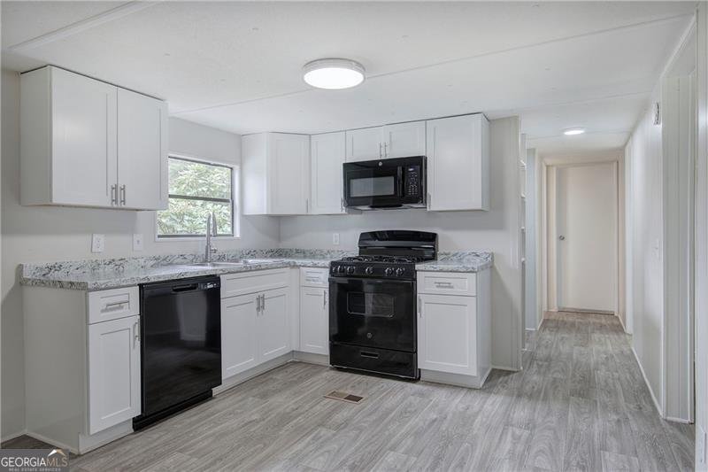 1379 Rich Davis Road Hiram - 11