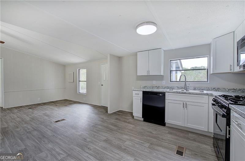 1379 Rich Davis Road Hiram - 12